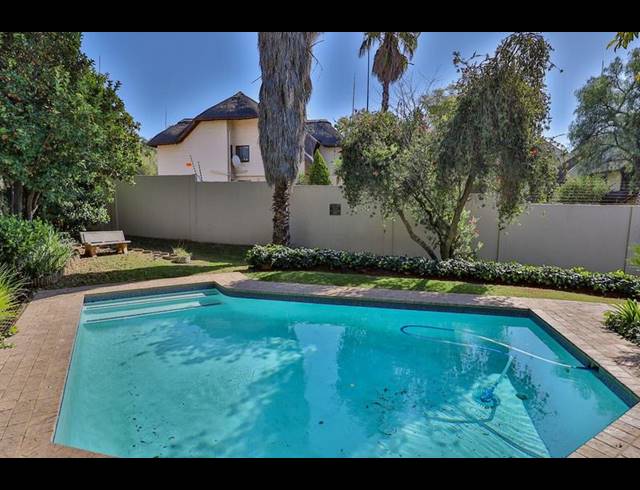 3 BEDROOM APARTMENT FOR SALE IN PAULSHOF